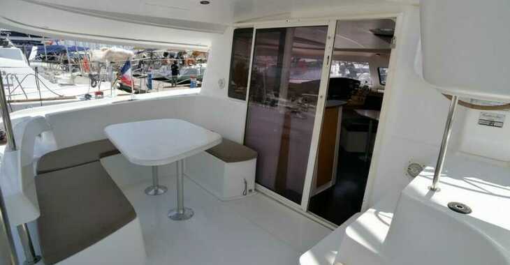 Rent a catamaran in Port Roses - Lipari 41