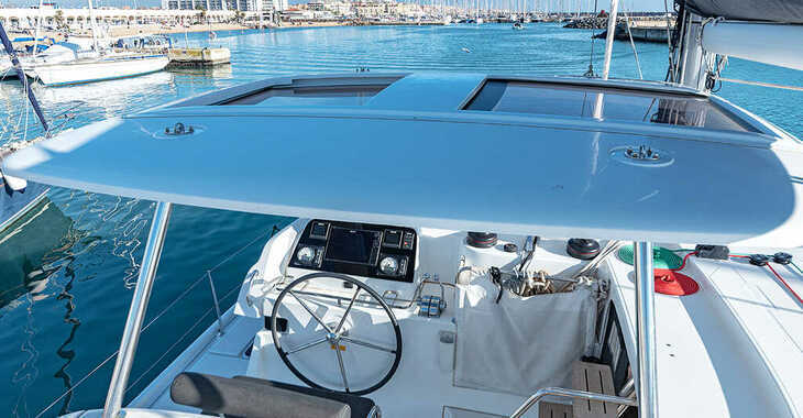 Rent a catamaran in Marsala Marina - Lagoon 42