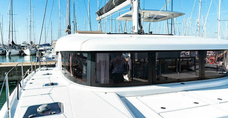 Alquilar catamarán en Marsala Marina - Lagoon 42