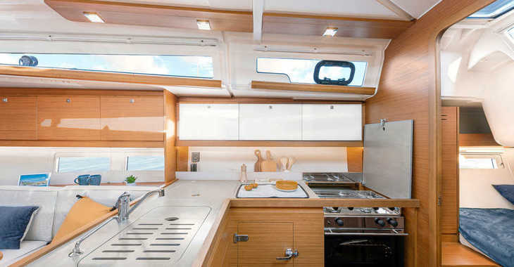 Rent a sailboat in Marsala Marina - Dufour 390 Grand Large