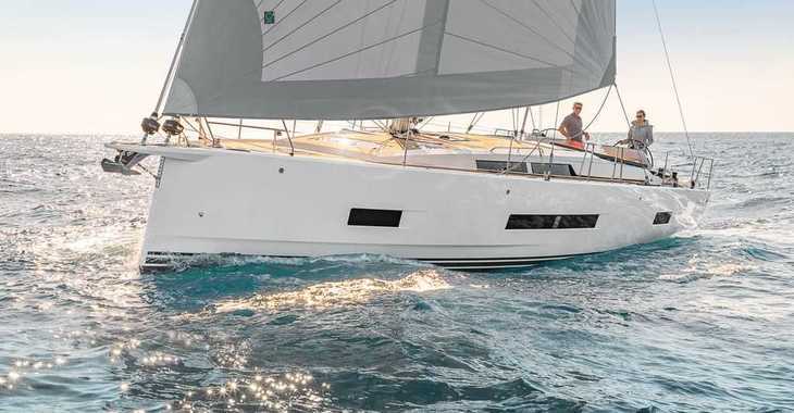 Rent a sailboat in Lavrion Marina - Hanse 460
