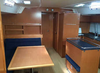 Rent a sailboat in Alimos Marina - Bavaria 55 Cruiser