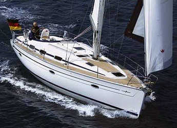 Rent a sailboat in Marina Skiathos  - Bavaria 39 Cruiser