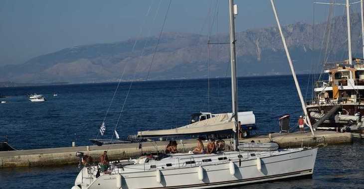 Rent a sailboat in Perigiali Quay - BENETEAU Cyclades 50.5 2009-10 REFIT 2019