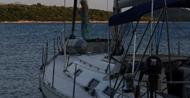 Rent a sailboat in Perigiali Quay - Bavaria 46 Holiday REFIT 2019