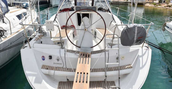 Rent a sailboat in Perigiali Quay - Sun Odyssey 36i REFIT 2019