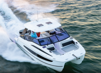 Rent a power catamaran in Marina el Portet de Denia - Aquila 32 (Day charter only)