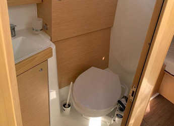 Rent a sailboat in Marina di Scarlino - Oceanis 35.1