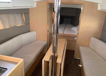 Rent a sailboat in Marina di Scarlino - Oceanis 35.1