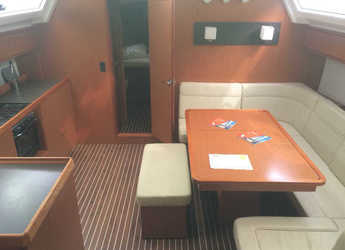 Rent a sailboat in Marina di Scarlino - Bavaria Cruiser 46 