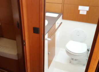 Rent a sailboat in Marina di Scarlino - Bavaria Cruiser 46 (8+2 berths)