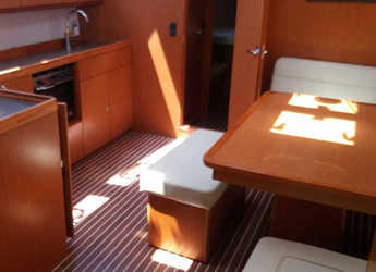 Rent a sailboat in Marina di Scarlino - Bavaria Cruiser 46 (8+2 berths)