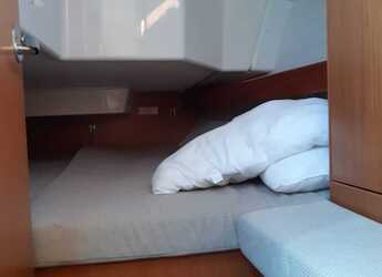 Rent a sailboat in Marina di Scarlino - Bavaria Cruiser 34