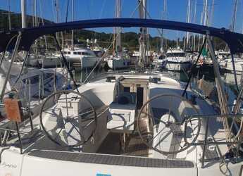 Rent a sailboat in Marina di Scarlino - Bavaria Cruiser 34
