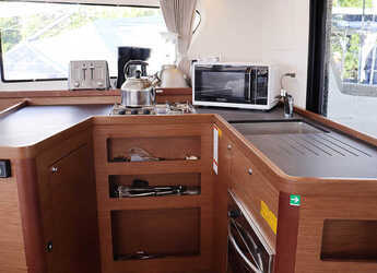 Rent a catamaran in Nanny Cay - Lagoon 42 - 4 + 2 cab.