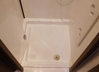 Rent a catamaran in Nanny Cay - Lagoon 42 - 4 + 2 cab.