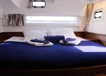 Rent a catamaran in Nanny Cay - Lagoon 42 - 4 + 2 cab.