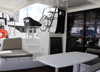 Rent a catamaran in Nanny Cay - Lagoon 42 - 4 + 2 cab.