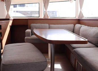 Rent a catamaran in Nanny Cay - Lagoon 42 - 4 + 2 cab.