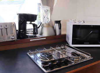 Rent a catamaran in Nanny Cay - Lagoon 42 - 4 + 2 cab.