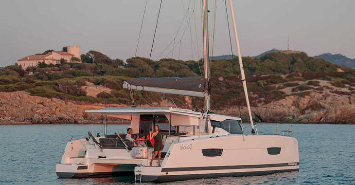 Alquilar catamarán en Agios Kosmas Marina - Fountaine Pajot Isla 40 - 3 cab.