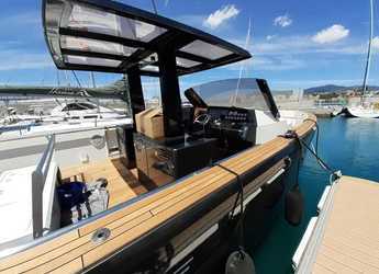 Chartern Sie motorboot in Club Naútico de Sant Antoni de Pormany - Fjord 40 Open