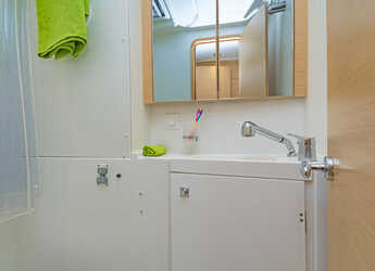 Rent a catamaran in Kos Marina - Lagoon 39