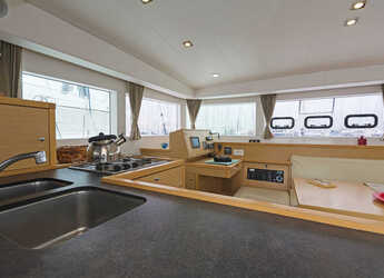 Rent a catamaran in Kos Marina - Lagoon 39