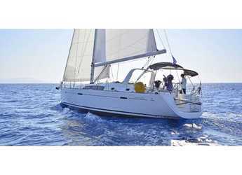 Rent a sailboat in Marina Zeas - Oceanis 50 Family