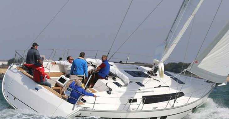 Rent a sailboat in Nea Peramos - Bavaria Cruiser 46