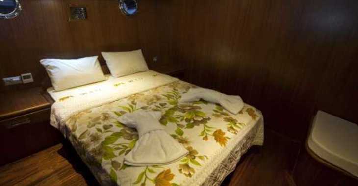Rent a schooner in Athens Marina - Gulet