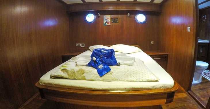 Rent a schooner in Athens Marina - Gulet