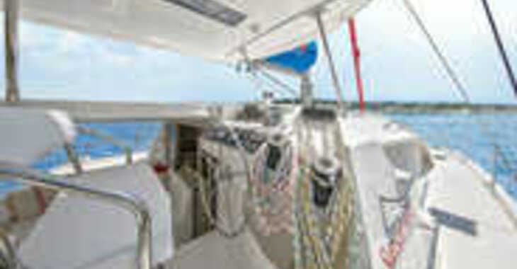 Chartern Sie katamaran in Marina di Portorosa - Sunsail 404 (Classic)
