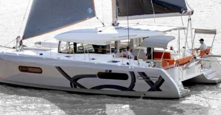 Rent a catamaran in Club Náutico Ibiza - Excess 12