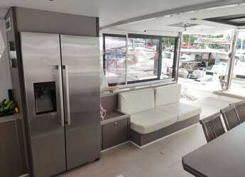 Chartern Sie katamaran in Marina Le Marin - Bali 5.4 - 6 + 2 cab.