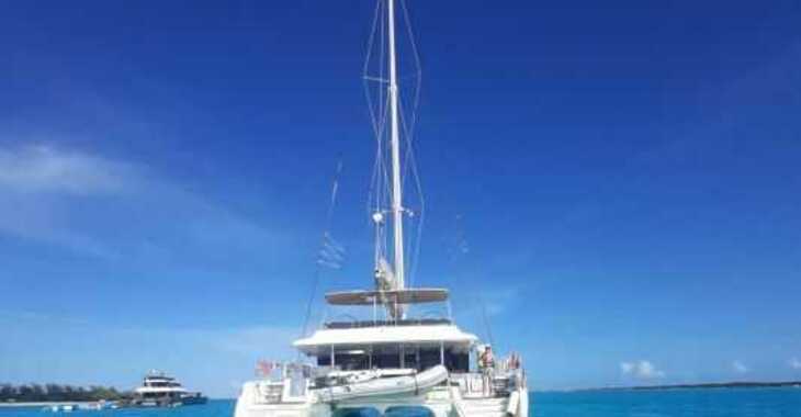 Chartern Sie katamaran in Palm Cay Marina - Lagoon 620 - 5 + 2 cab.	