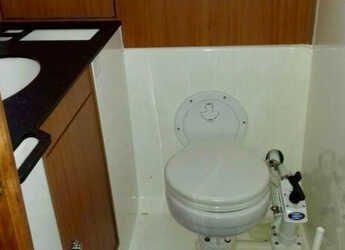 Rent a sailboat in Nidri Marine - Bavaria 45 Cruiser