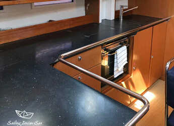 Rent a sailboat in Nidri Marine - Bavaria 45 Cruiser