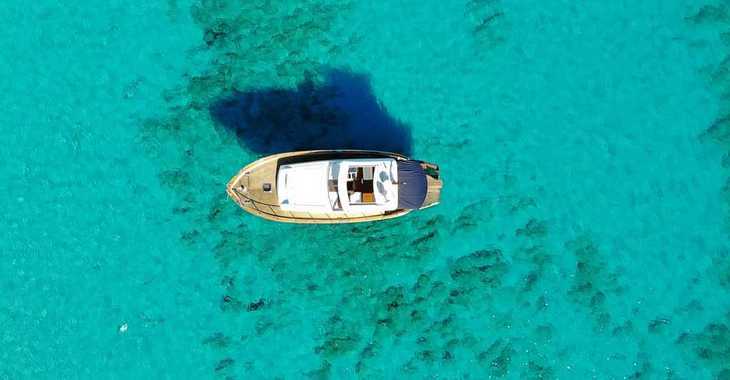 Rent a motorboat in Club Náutico Ibiza - Apreamare 45