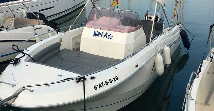 Chartern Sie motorboot in Marina el Portet de Denia - Pacific Craft 750 Open