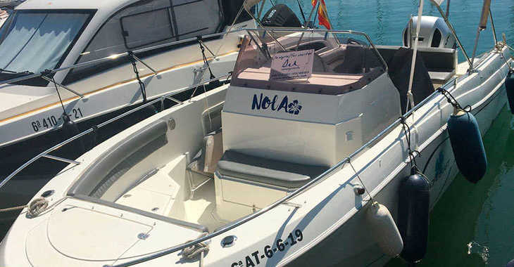 Chartern Sie motorboot in Marina el Portet de Denia - Pacific Craft 750 Open
