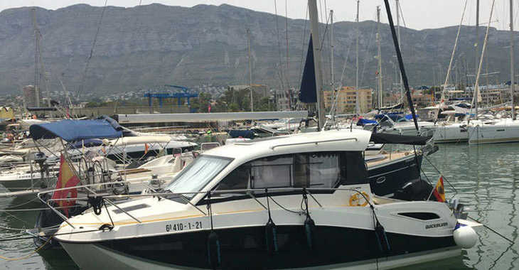 Rent a motorboat in Marina el Portet de Denia - QuickSilver Activ 755 Weekend