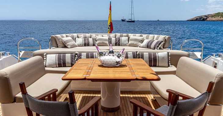 Alquilar yate en Marina Botafoch - Sunseeker Yacht
