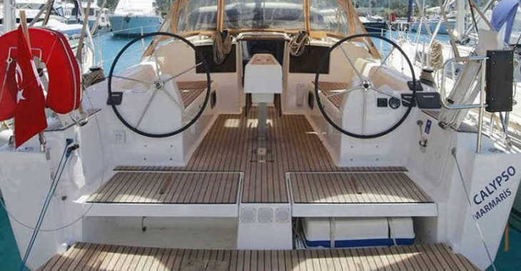 Rent a sailboat in Ece Marina - Dufour 382 GL