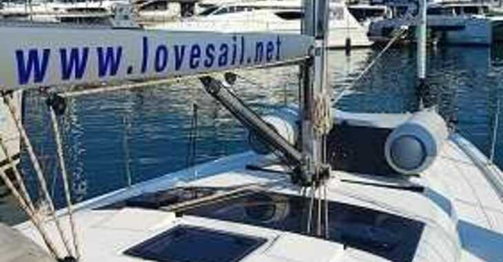 Rent a sailboat in Ece Marina - Dufour 390