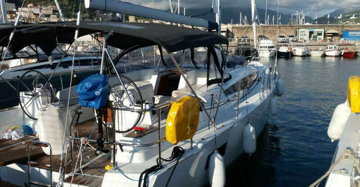 Rent a sailboat in Salerno - Jeanneau 54