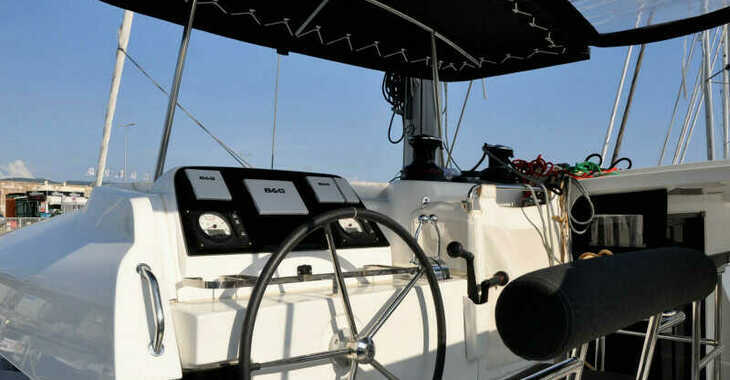 Louer catamaran à Salerno - Lagoon 42