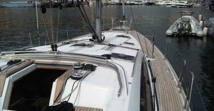 Rent a sailboat in Salerno - Jeanneau 53