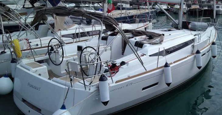 Rent a sailboat in Salerno - Sun Odyssey 419