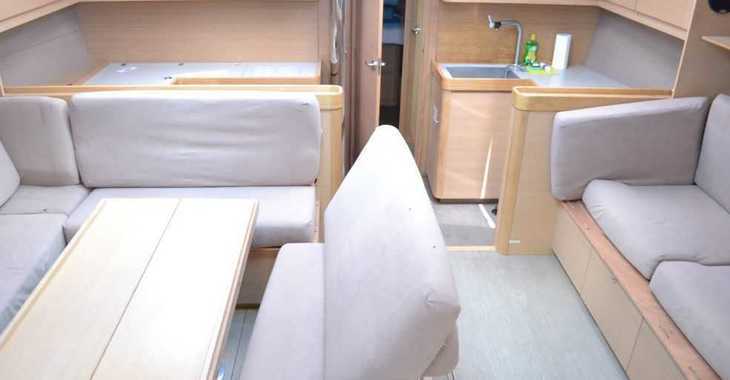 Rent a sailboat in Anse Marcel Marina (Lonvilliers) - Dufour 500 GL - 5 cab.